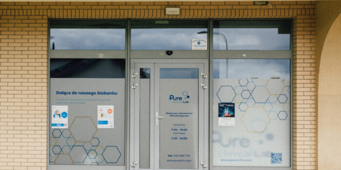 Entrance to Pure Clinical Lab in Słupsk